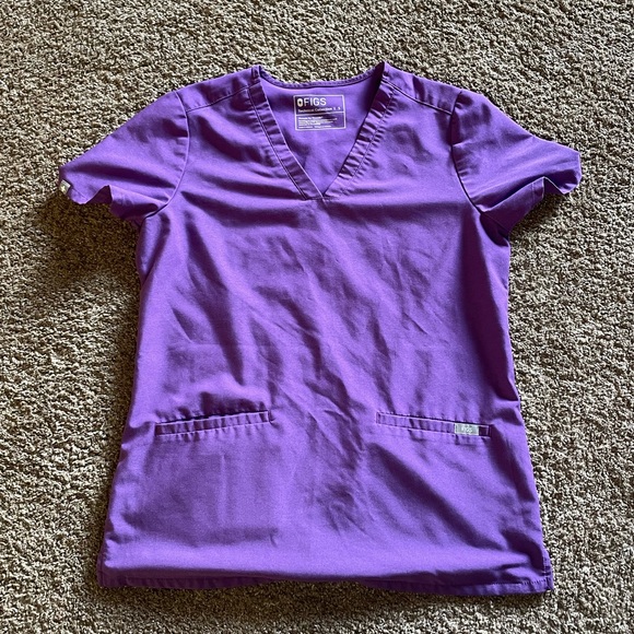 FIGS Ultra Violet Casma 3 pocket scrub top - Picture 1 of 1